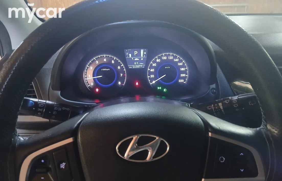 Hyundai Accent 2012