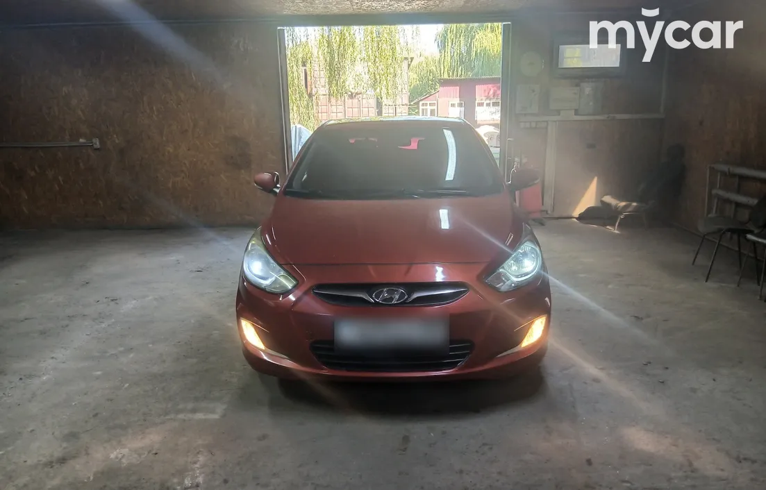 Hyundai Accent 2012