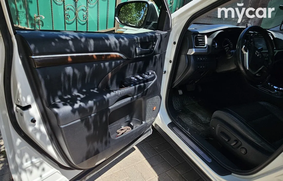Toyota Highlander 2015