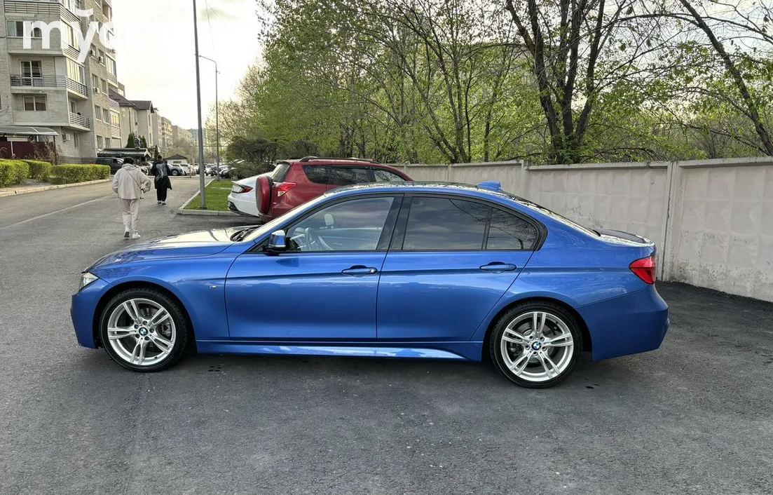 BMW 3 серия 2017