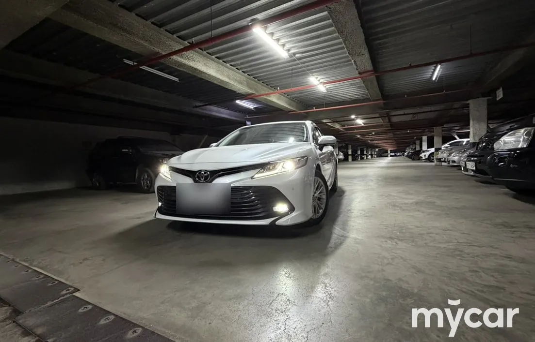 Toyota Camry 2019