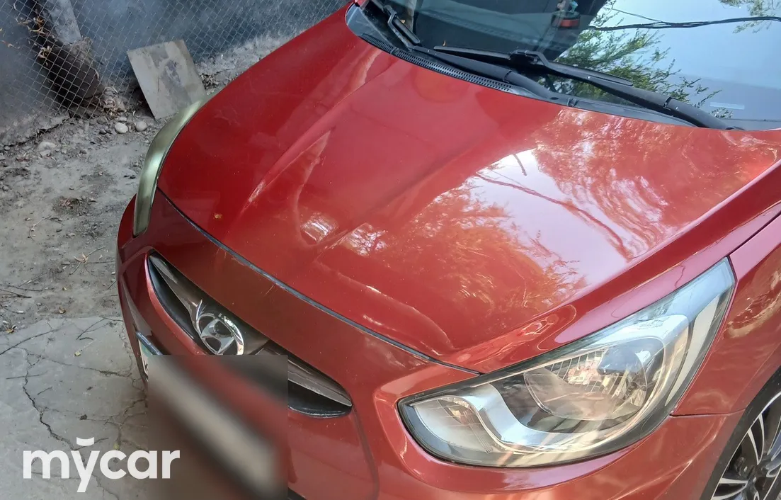 Hyundai Accent 2012