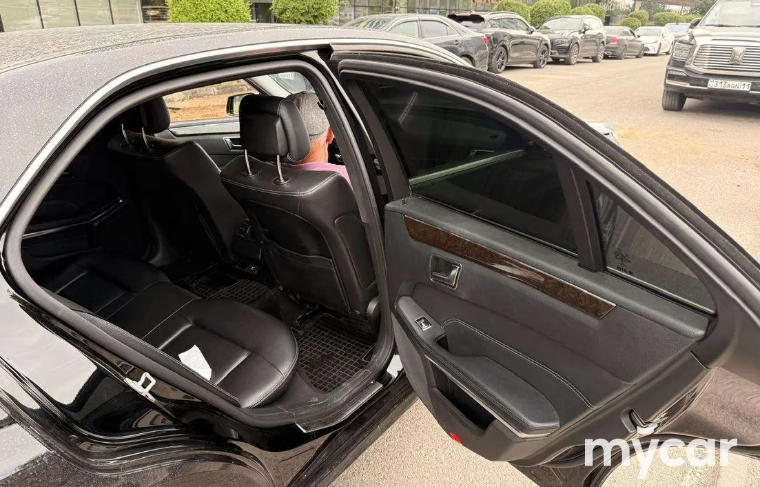 Mercedes-Benz E-Класс 2014