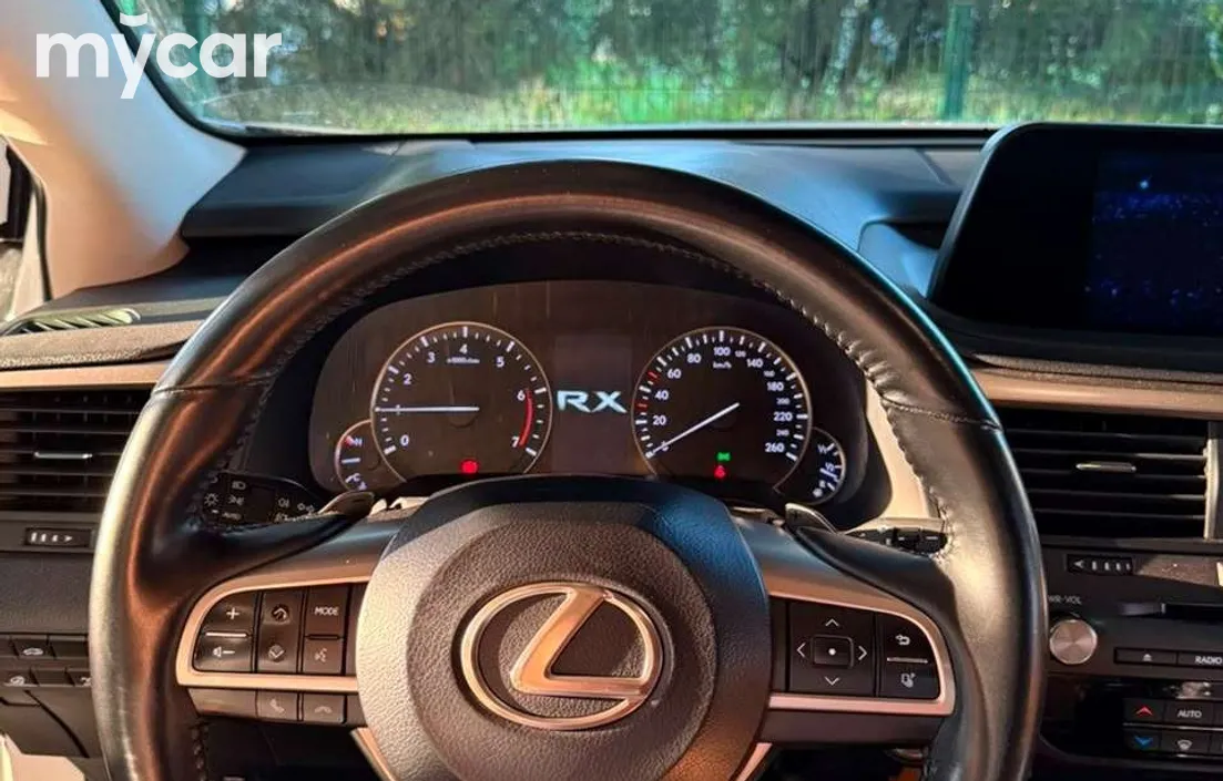 Lexus RX 2020