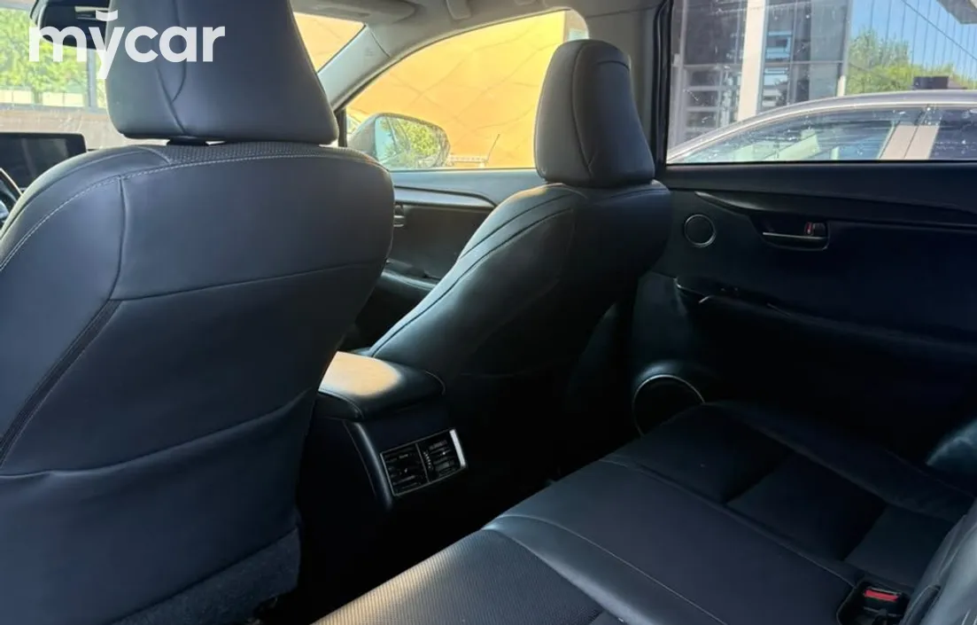 Lexus NX 2018