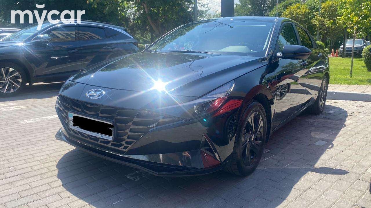 Hyundai Elantra 2022