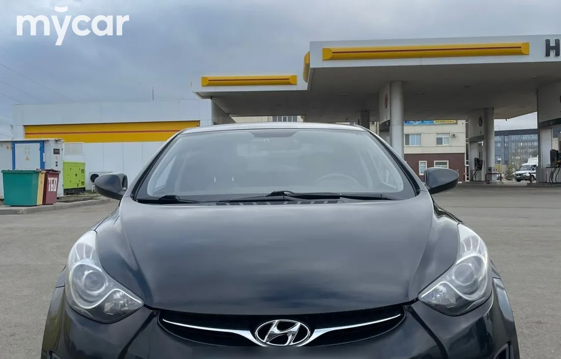 Hyundai Elantra 2013