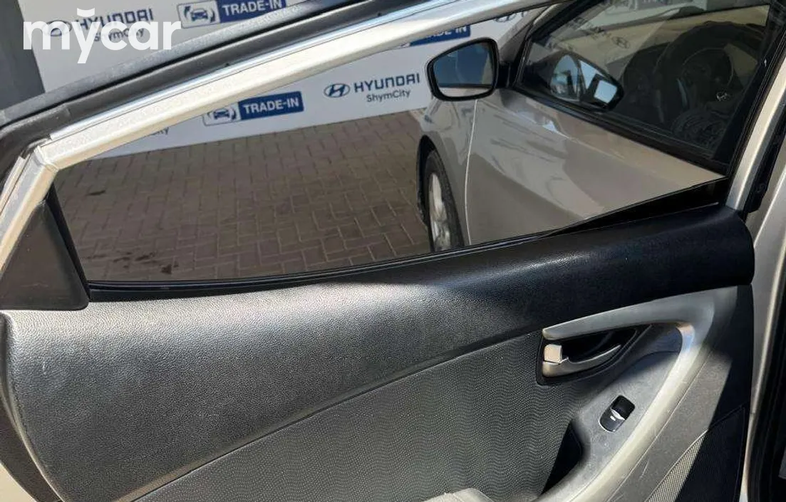 Hyundai Elantra 2013