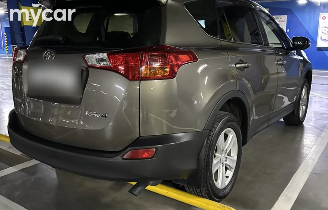 Toyota RAV4 2014