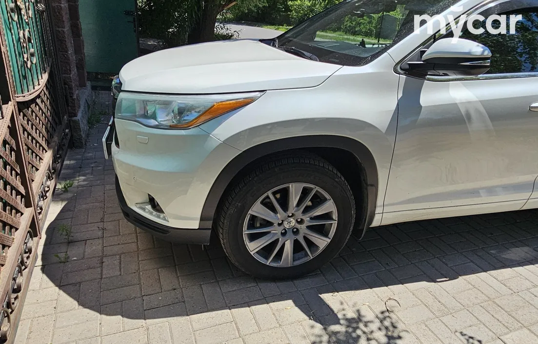Toyota Highlander 2015