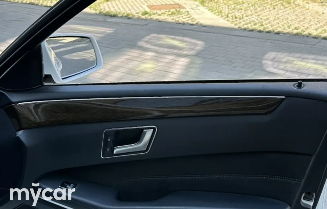 Mercedes-Benz E-Класс 2014