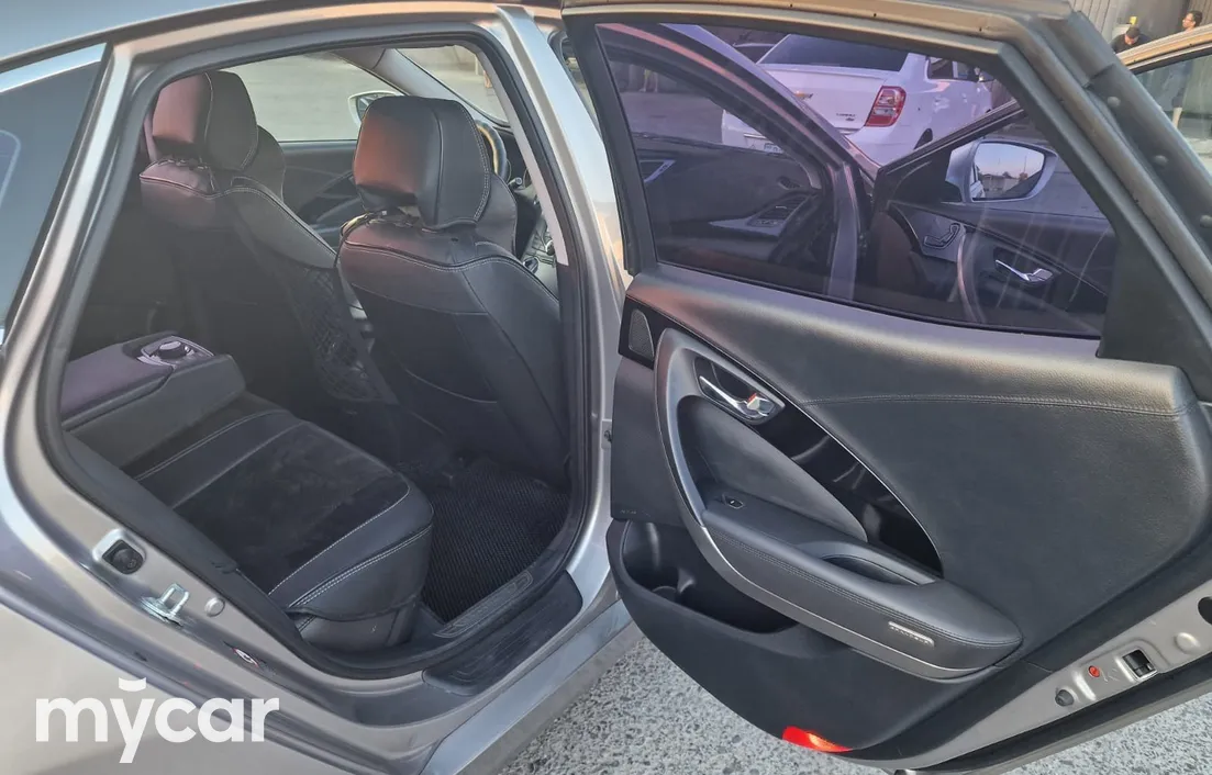 Hyundai Grandeur 2013
