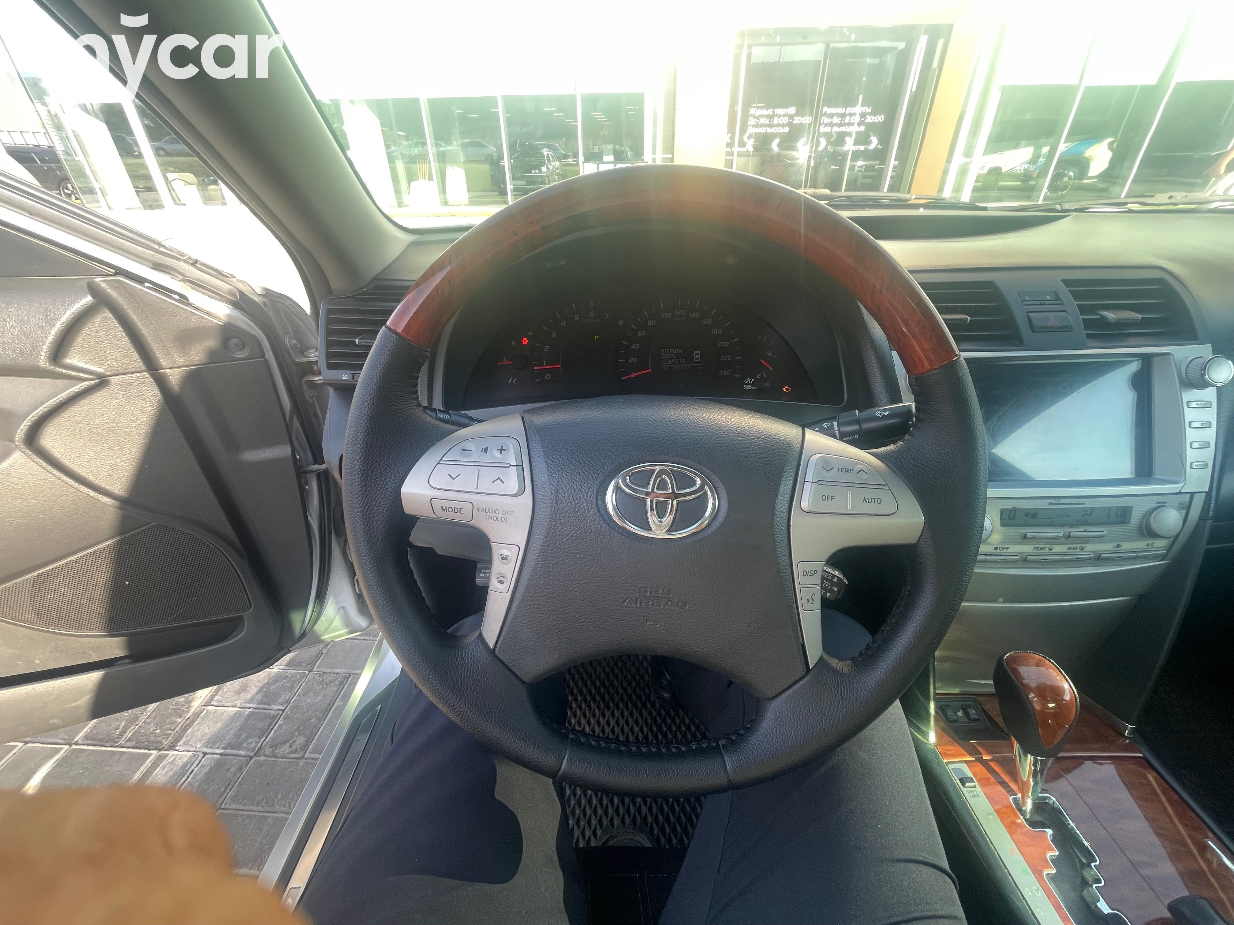 Toyota Camry 2009