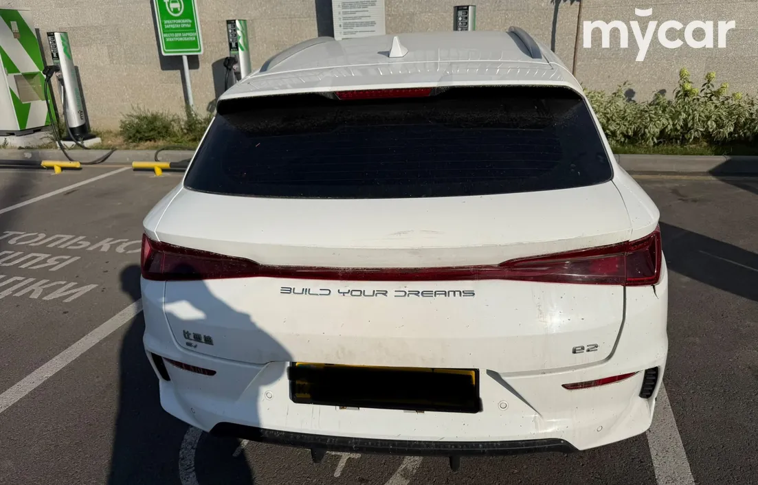 BYD e2 2024