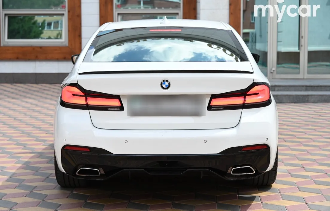 BMW 5 серия 2022