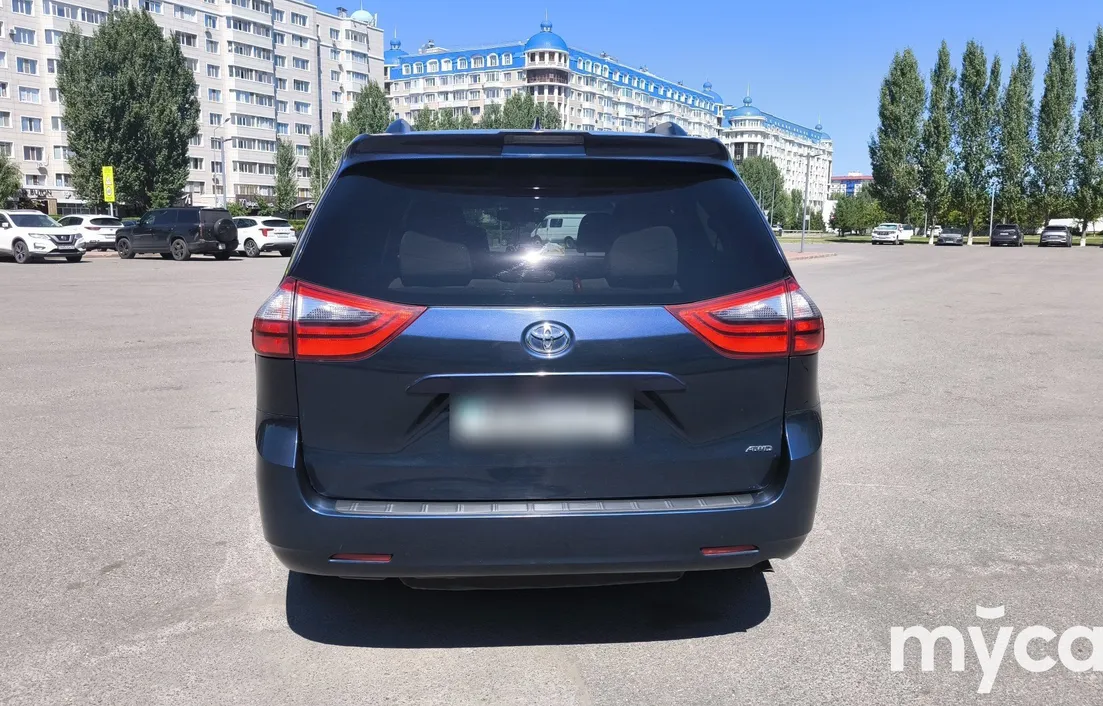 Toyota Sienna 2020