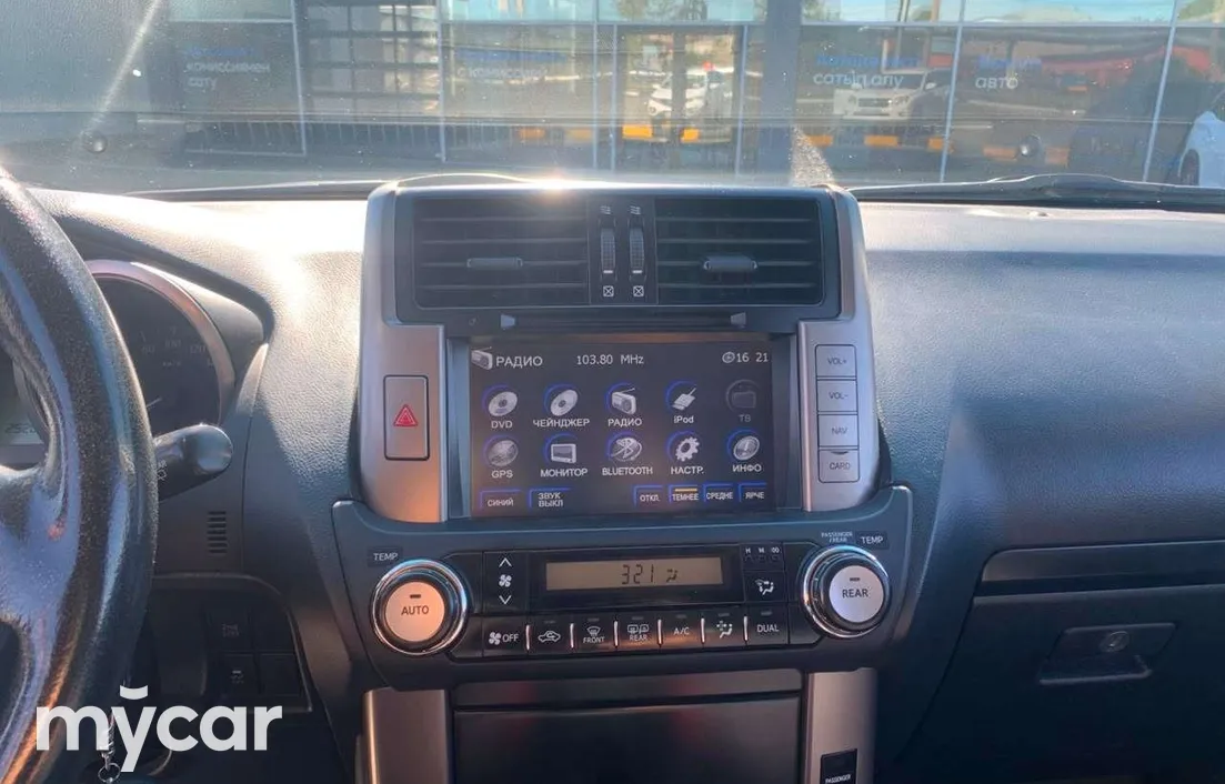 Toyota Land Cruiser Prado 2013