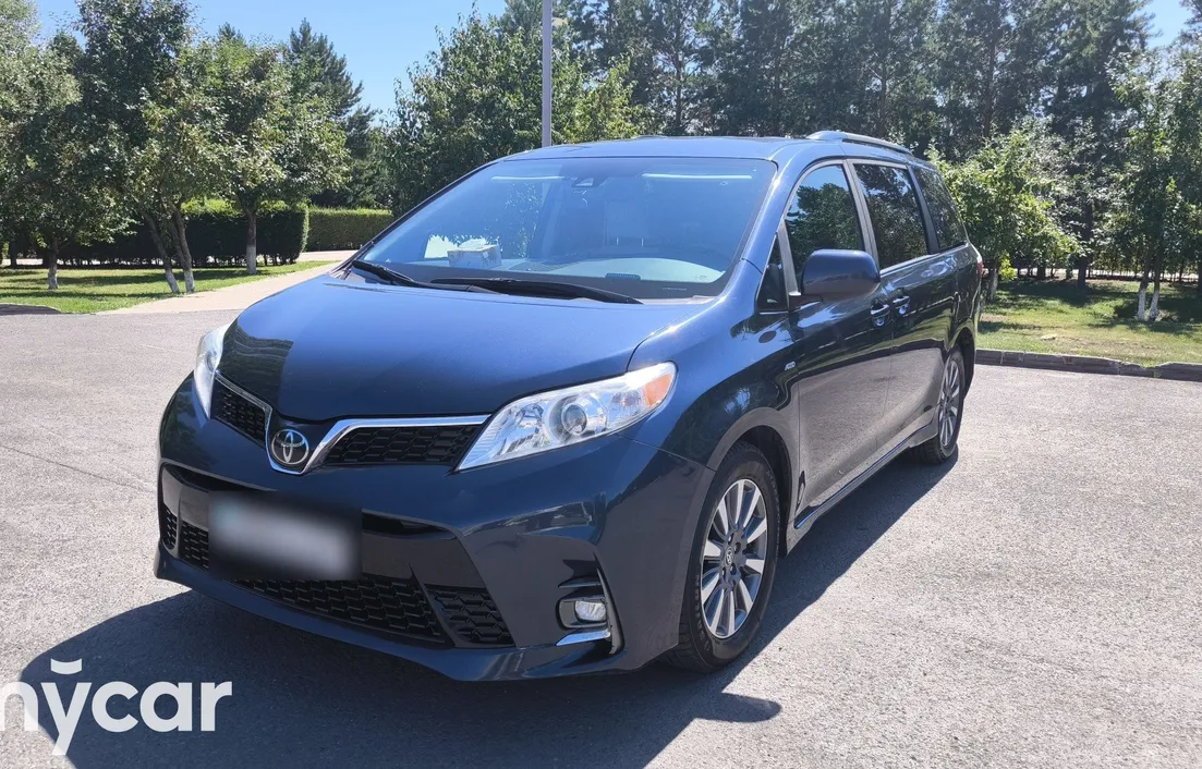 Toyota Sienna 2020
