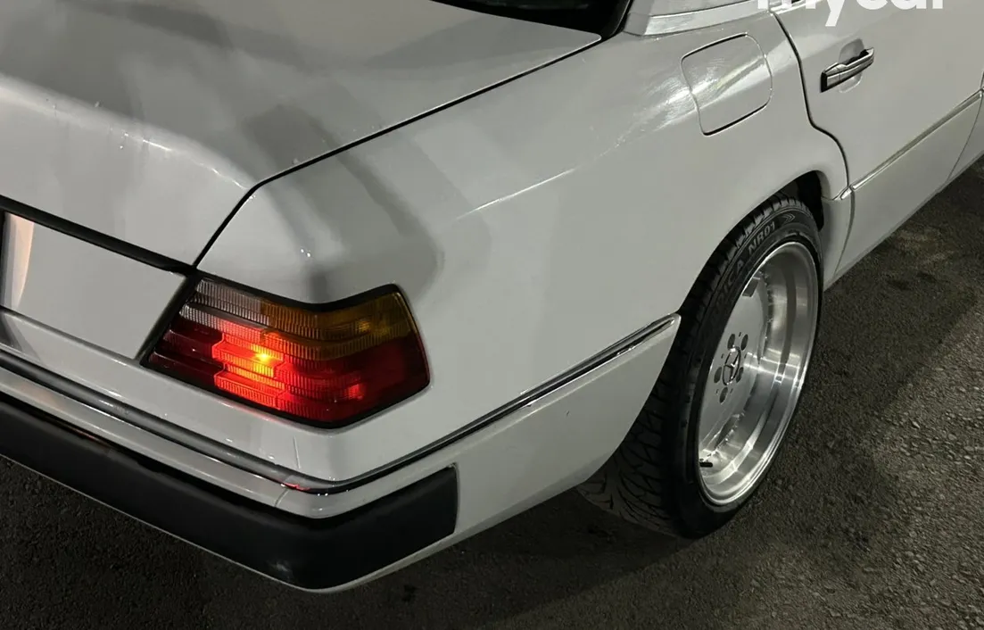 Mercedes-Benz E-Класс 1991
