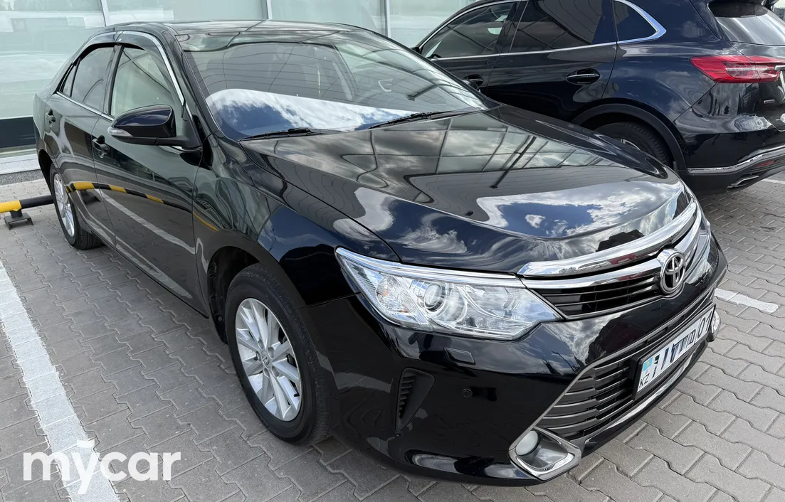 Toyota Camry 2017