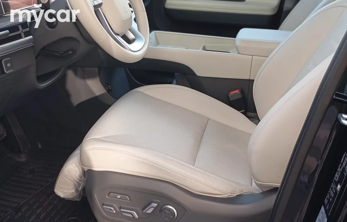 Hyundai Santa Fe 2025