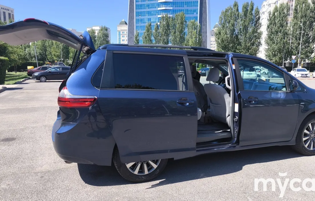 Toyota Sienna 2020