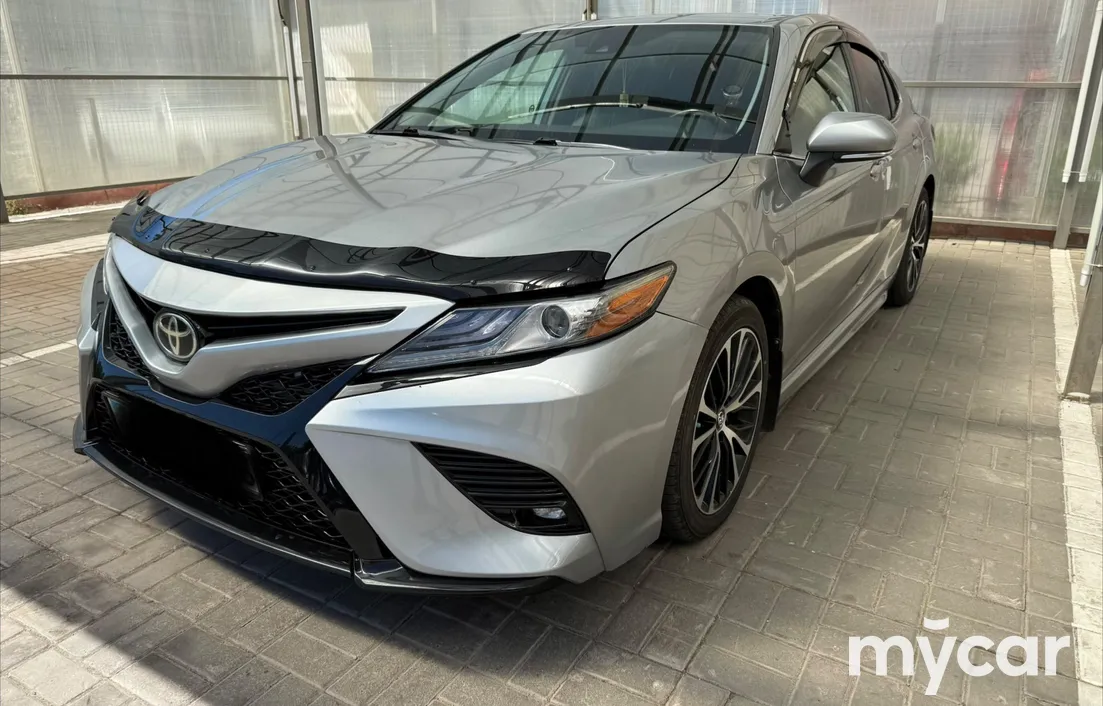 Toyota Camry 2019