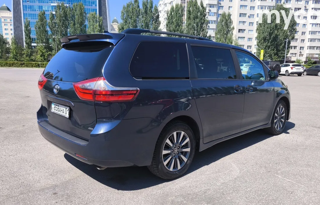 Toyota Sienna 2020
