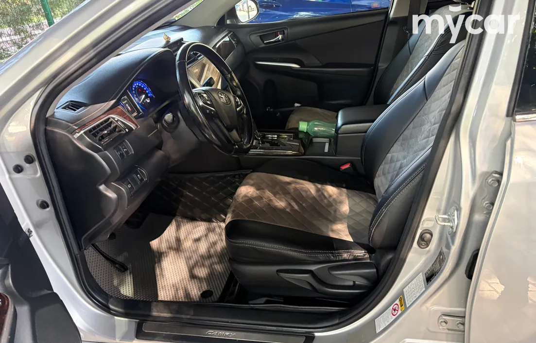 Toyota Camry 2015