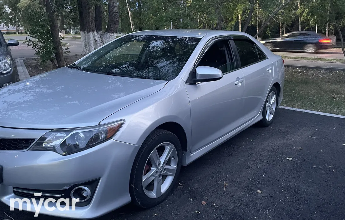 Toyota Camry 2014