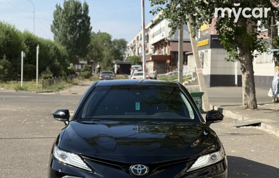 Toyota Camry 2021