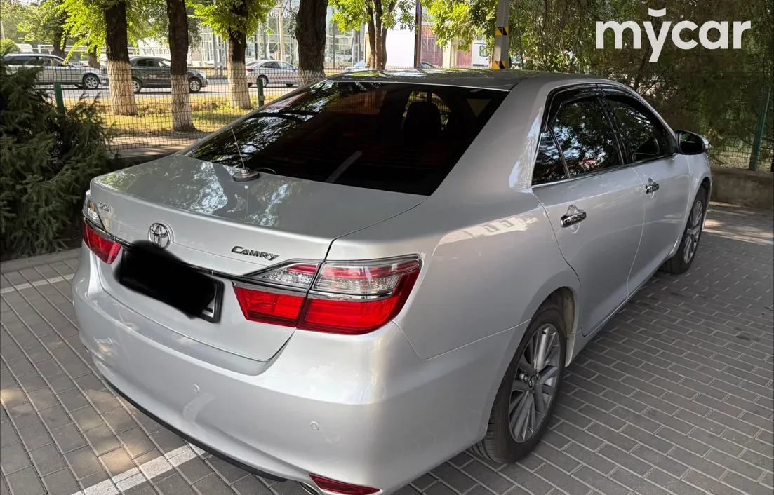 Toyota Camry 2015