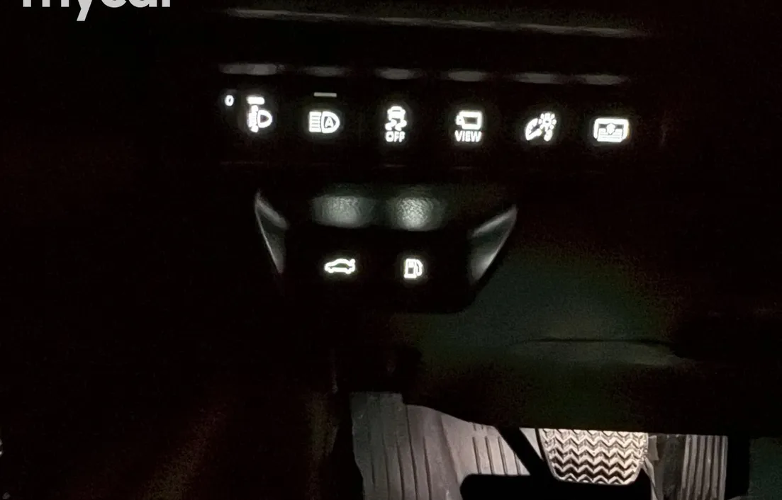 Toyota Camry 2025