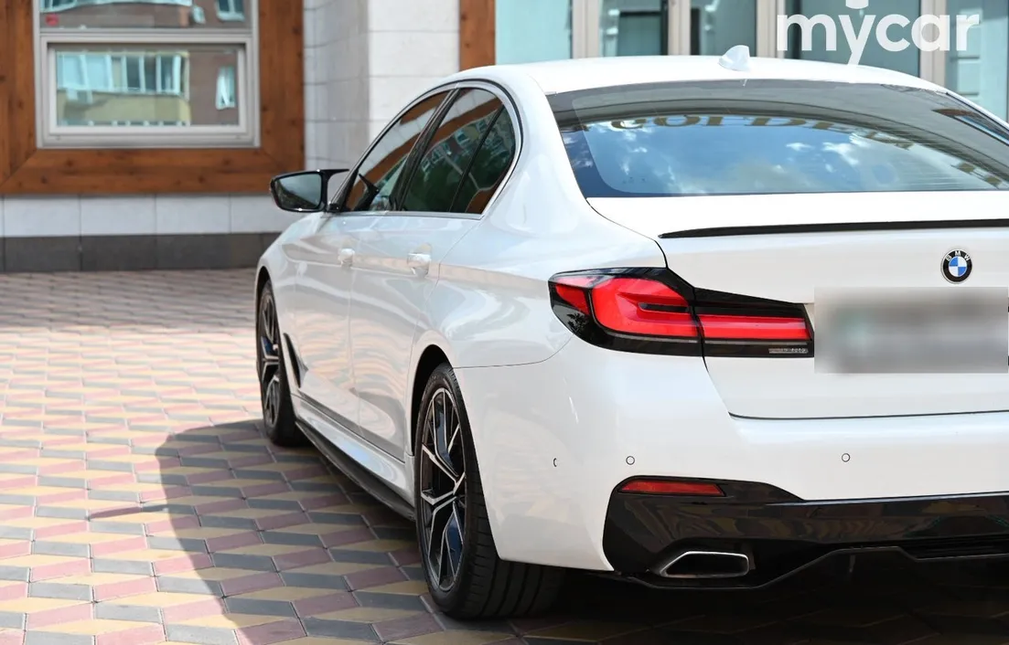 BMW 5 серия 2022