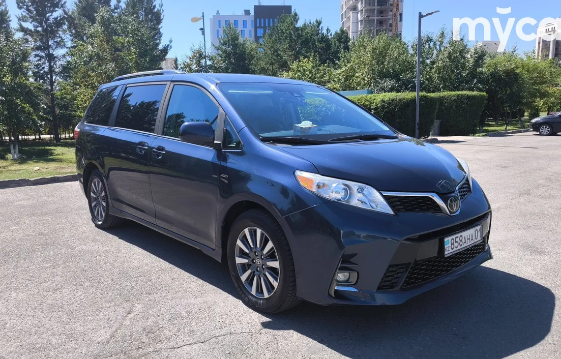 Toyota Sienna 2020