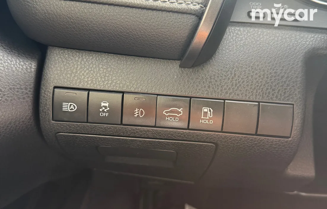 Toyota Camry 2019