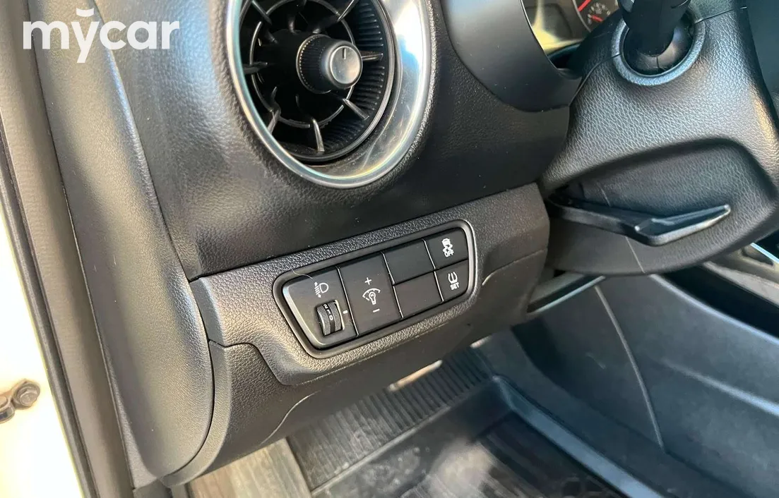 Kia Cerato 2021