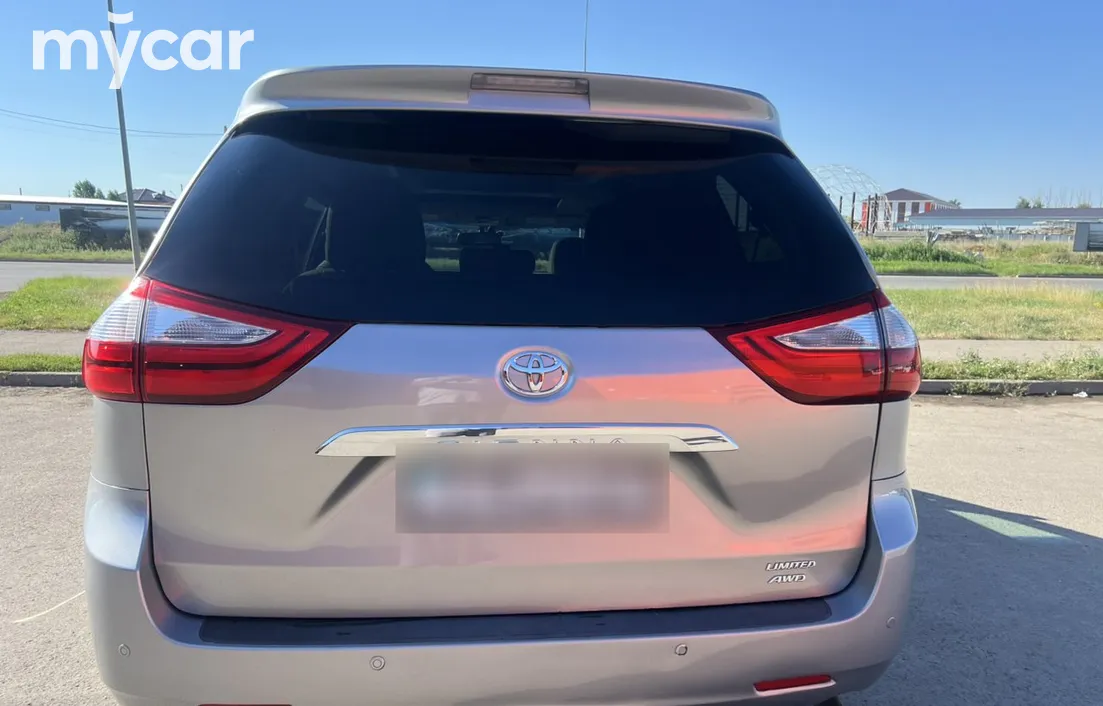 Toyota Sienna 2017