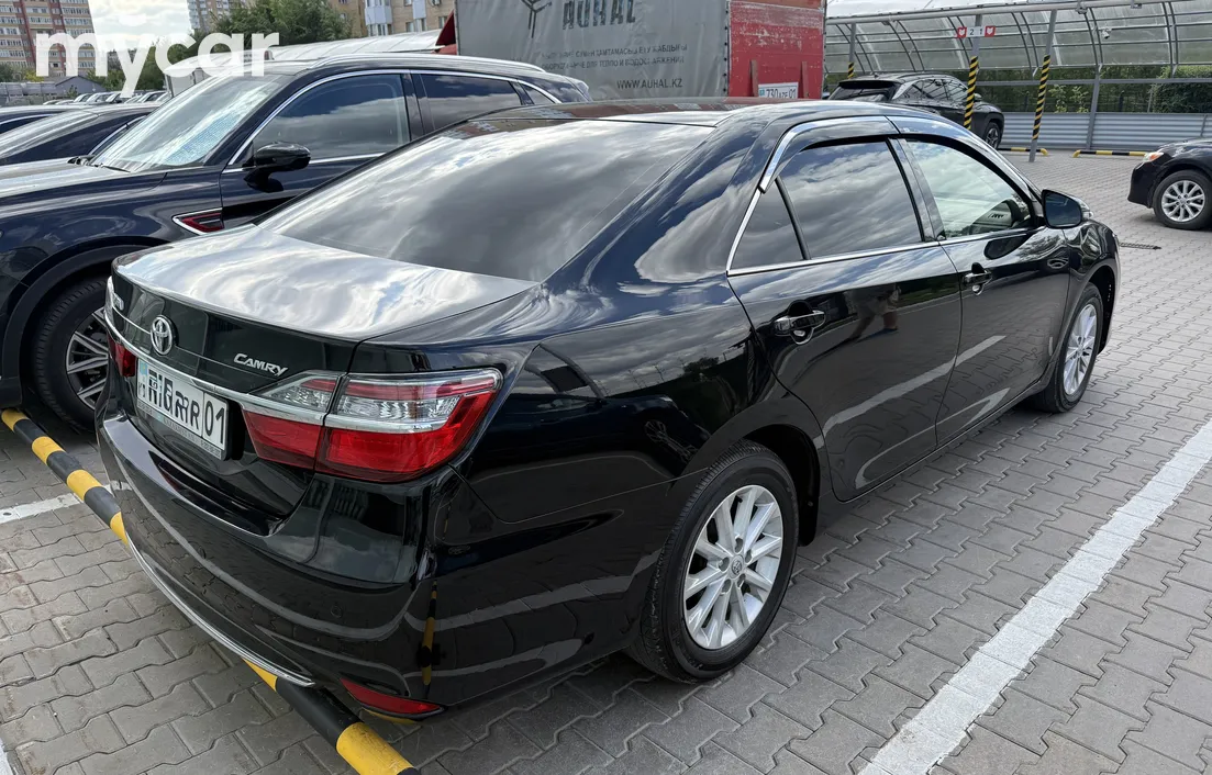 Toyota Camry 2017