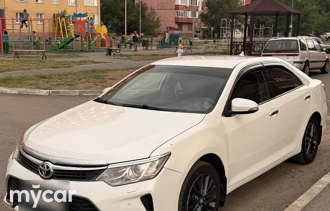 Toyota Camry 2015