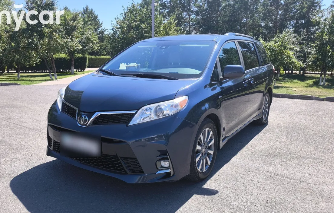 Toyota Sienna 2020