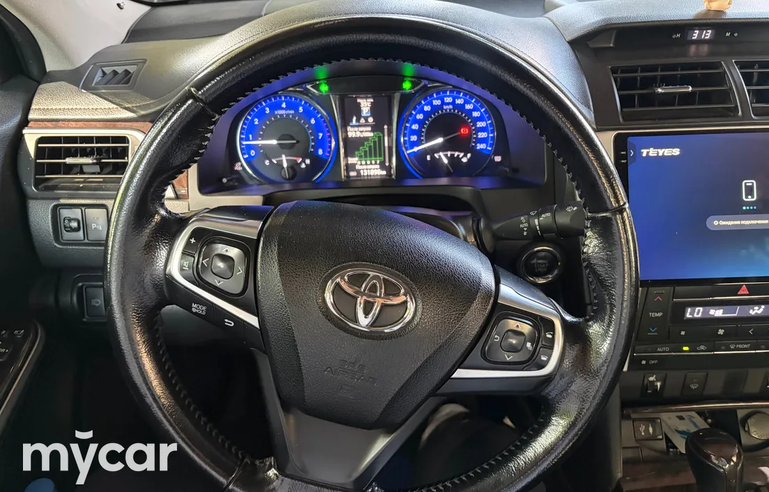 Toyota Camry 2015