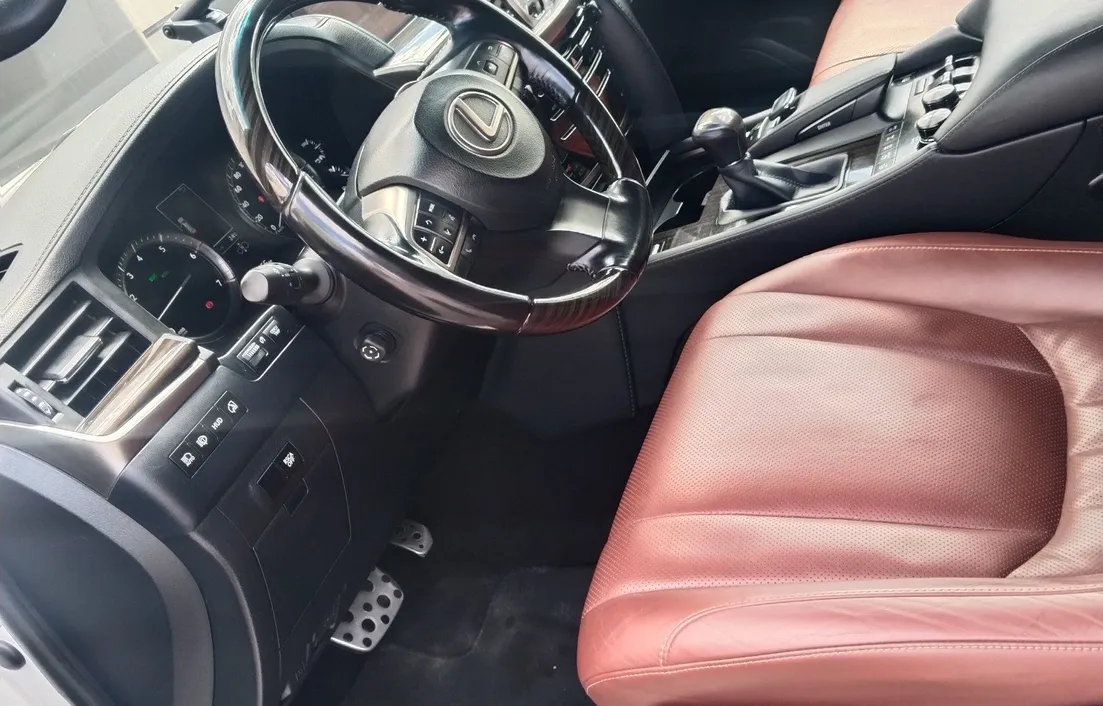 Lexus LX 2021