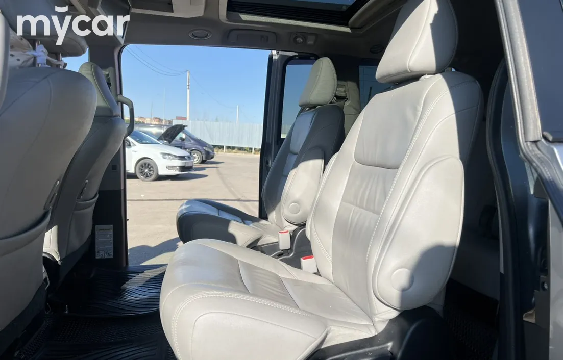 Toyota Sienna 2017