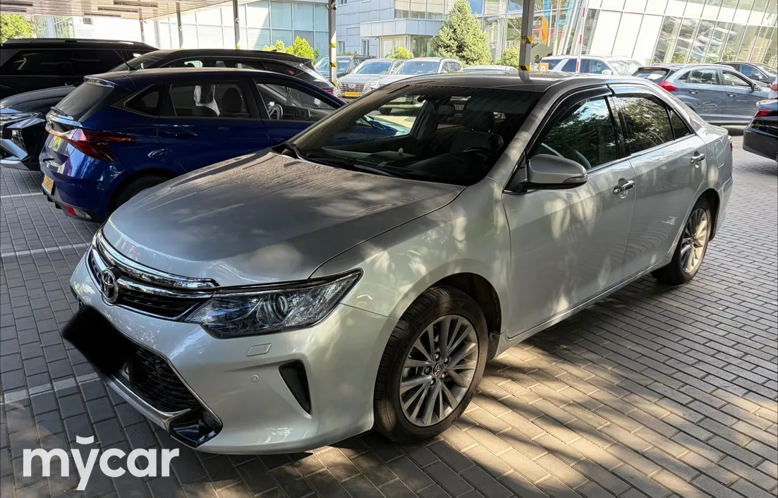 Toyota Camry 2015