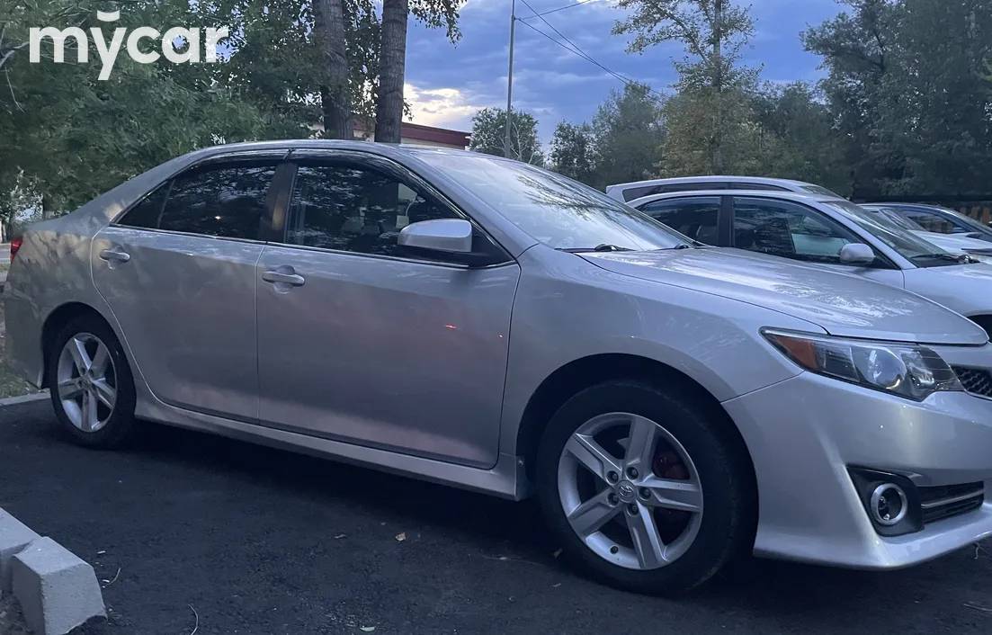 Toyota Camry 2014