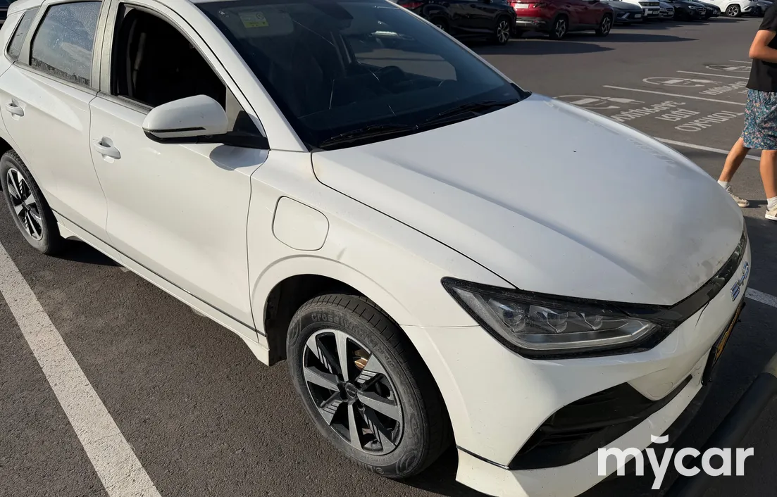 BYD e2 2024