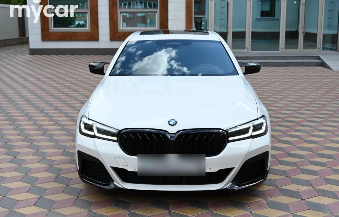 BMW 5 серия 2022