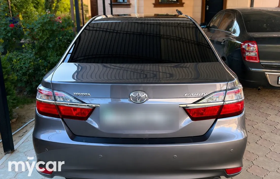 Toyota Camry 2015