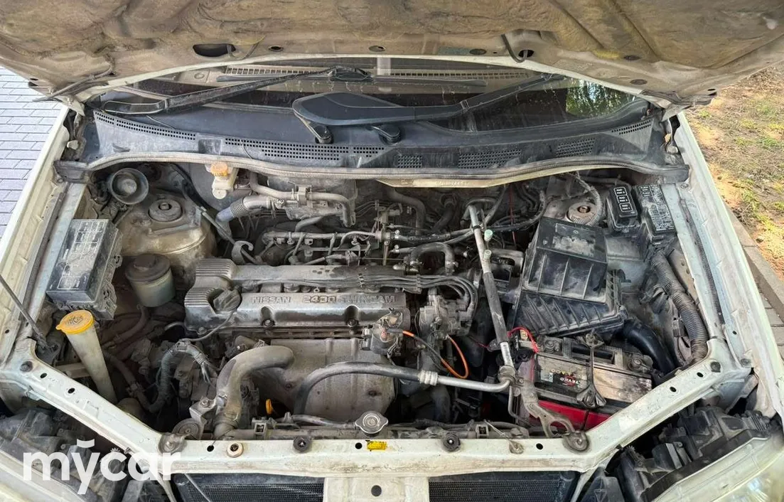 Nissan Presage 1998